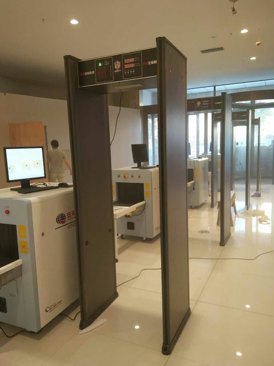 RF捷变型收发器